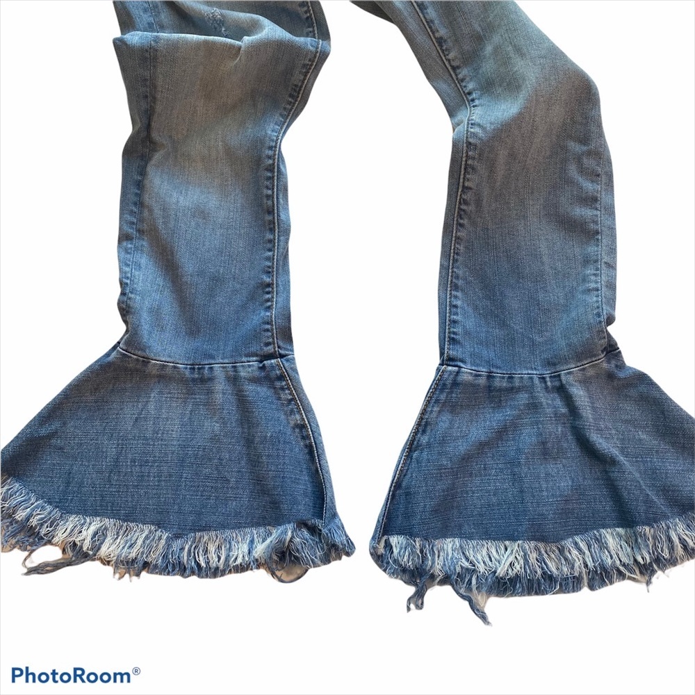 BLANK NYC Flare Bottom Jeans - Picture 6 of 9